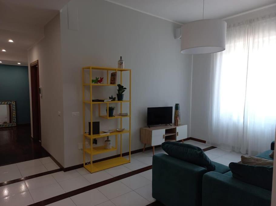 Apartmán Giulia Town House Tra Citta E Mare Salerno Exteriér fotografie