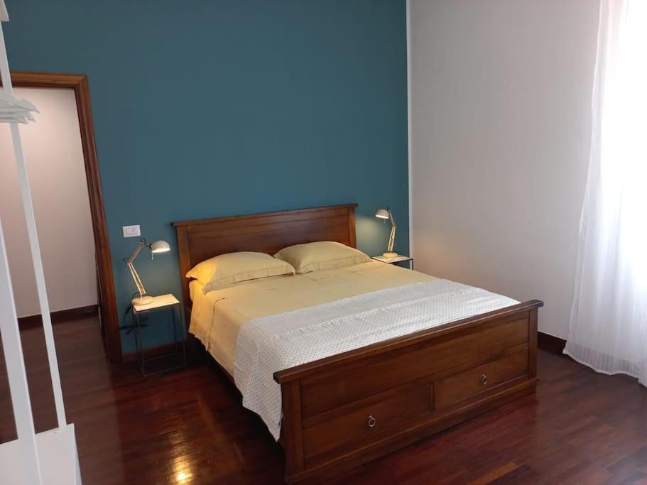 Apartmán Giulia Town House Tra Citta E Mare Salerno Exteriér fotografie
